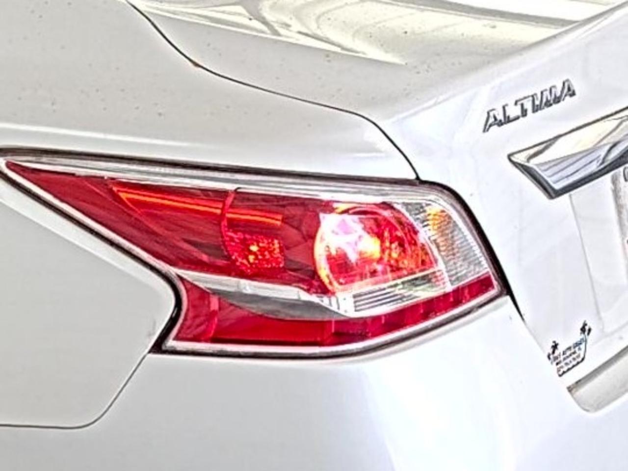 Nissan Altima  2013