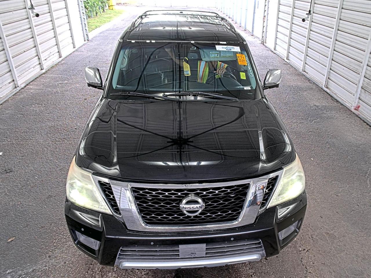 Nissan Armada  2017