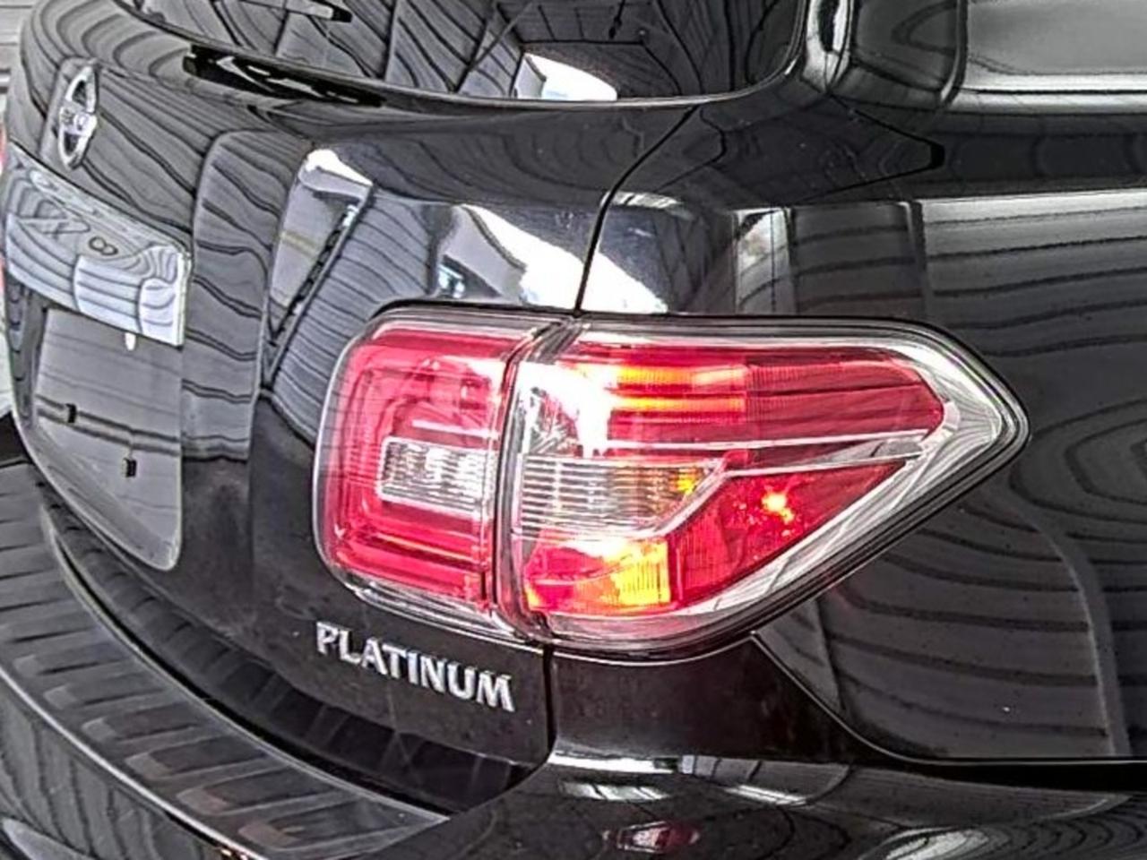 Nissan Armada  2017
