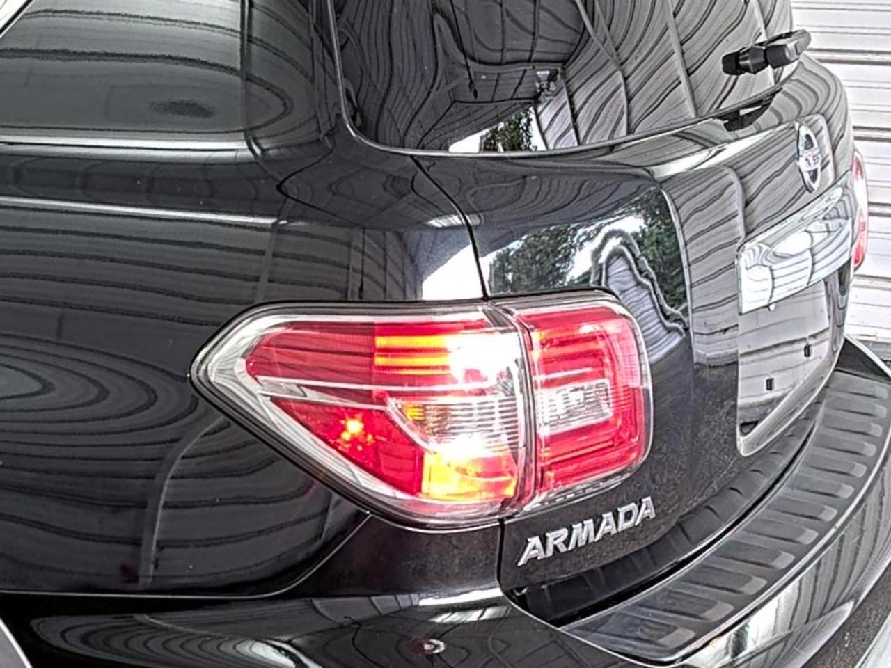 Nissan Armada  2017