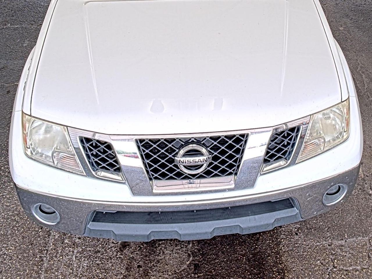 Nissan Frontier  2012