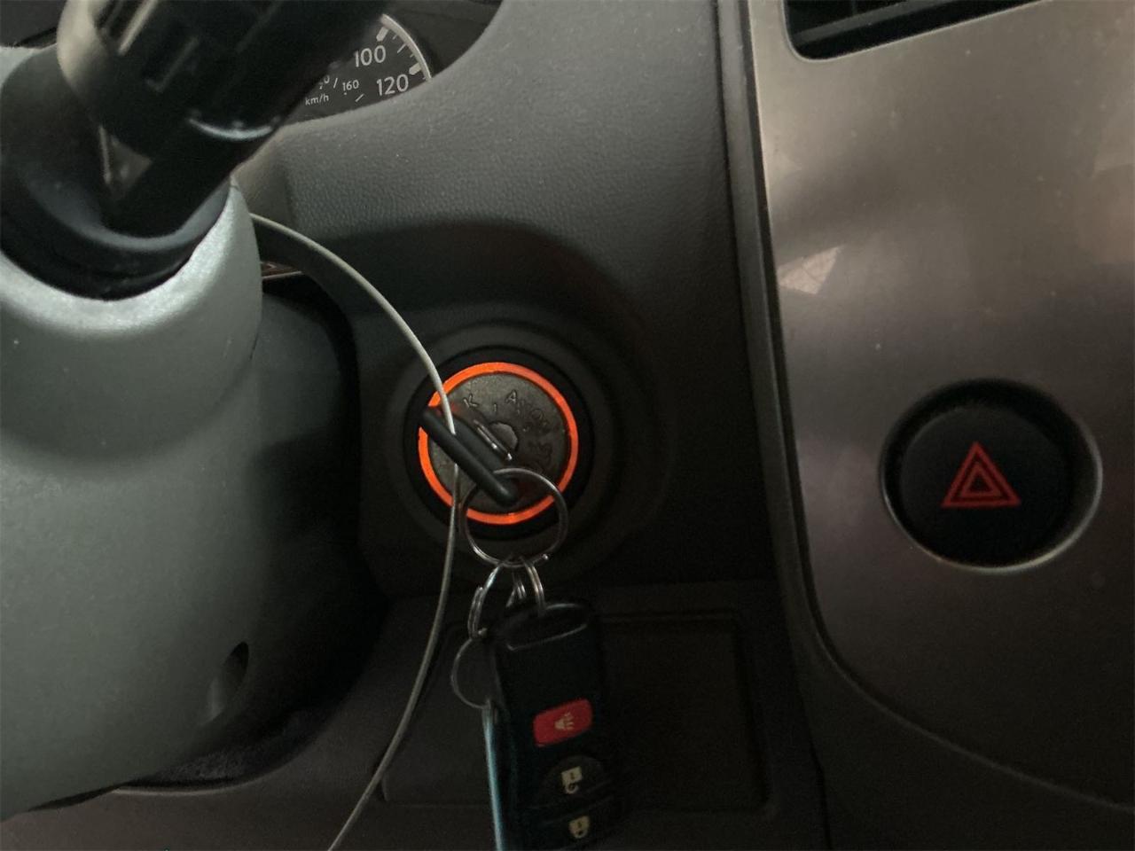 Nissan Frontier  2012