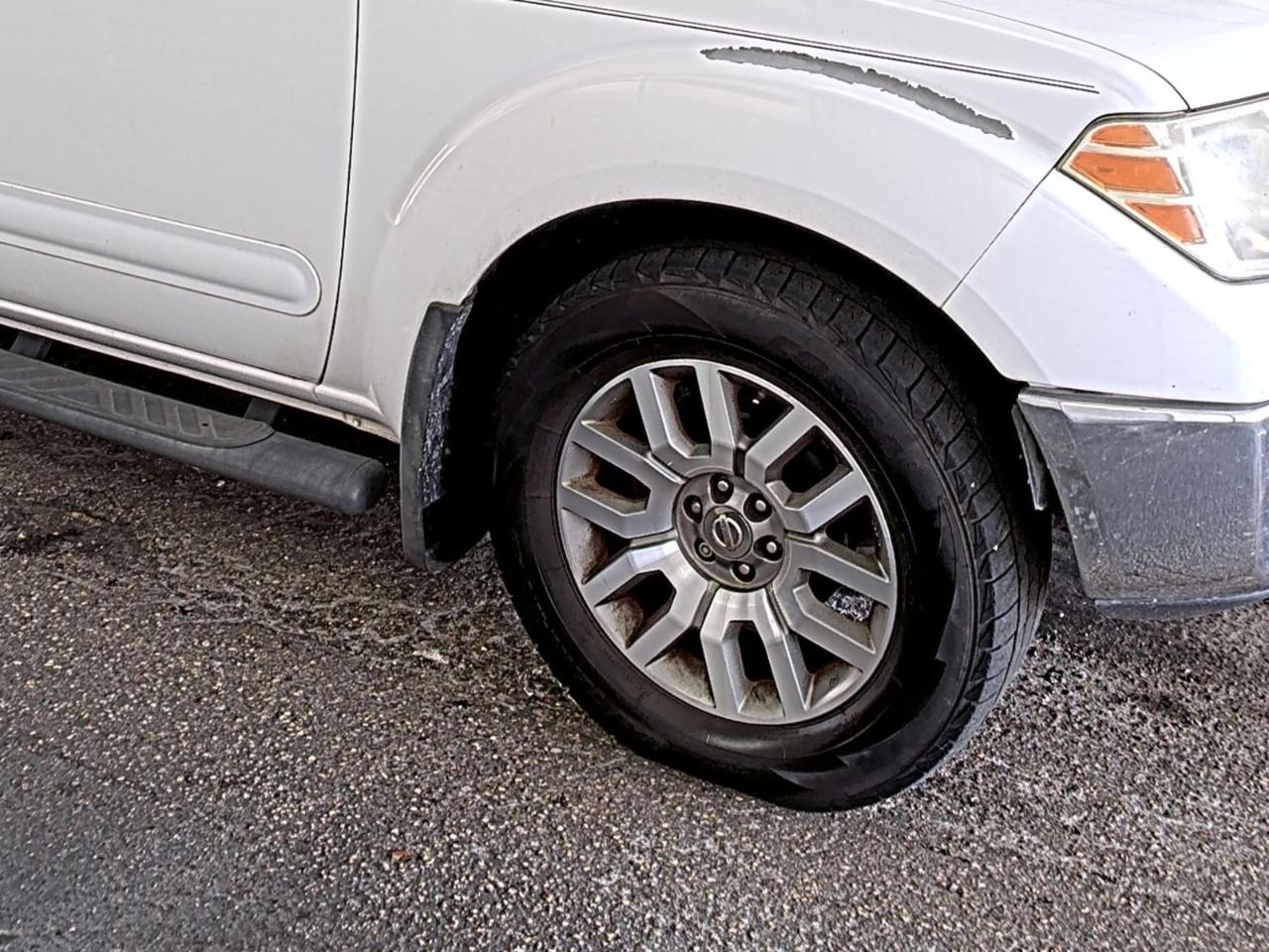 Nissan Frontier  2012