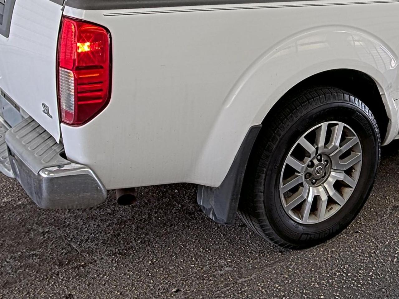 Nissan Frontier  2012