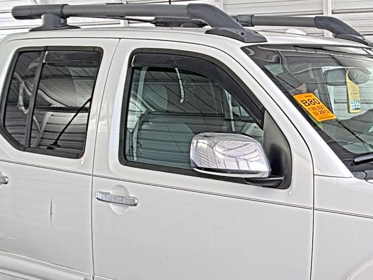 Nissan Frontier  2012