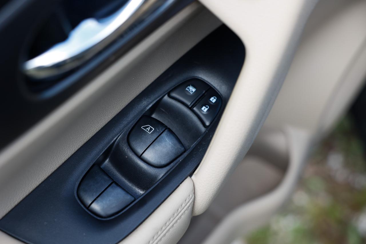 Nissan Rogue  2016