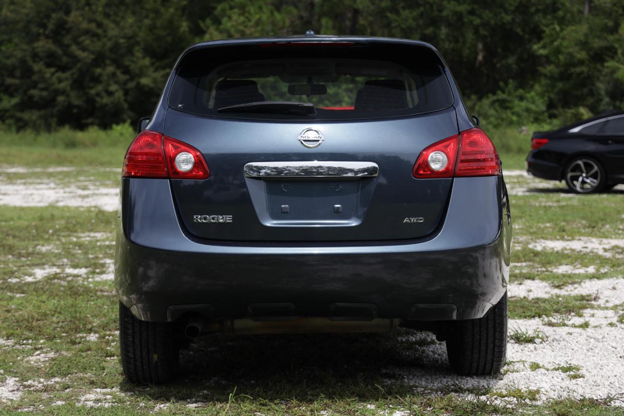 Nissan Rogue  2013