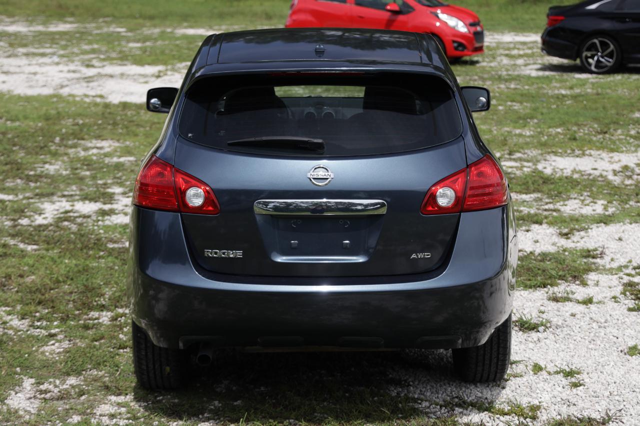 Nissan Rogue  2013