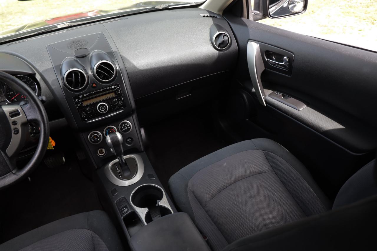 Nissan Rogue  2013