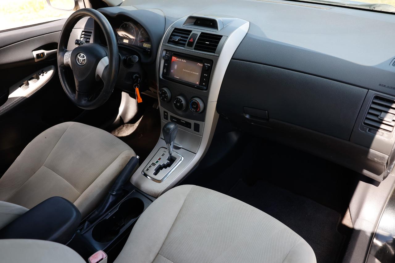 Toyota Corolla  2013
