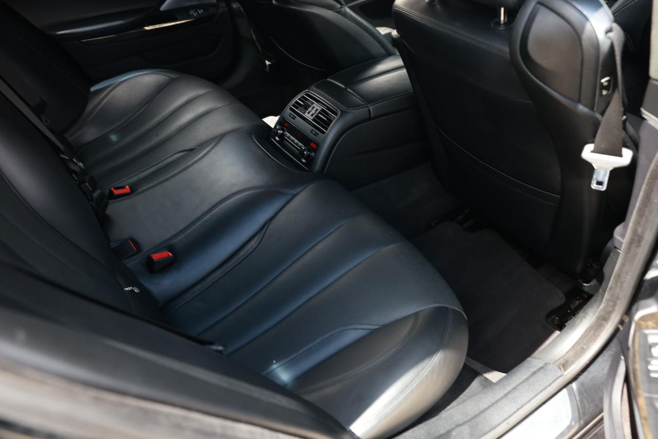 BMW 650i photo 12