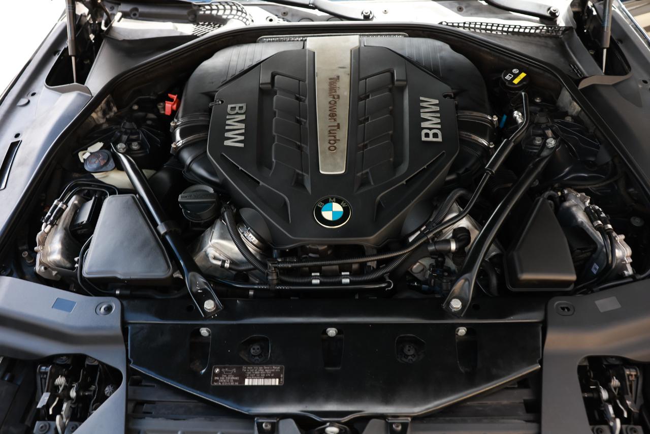 BMW 650i photo 20