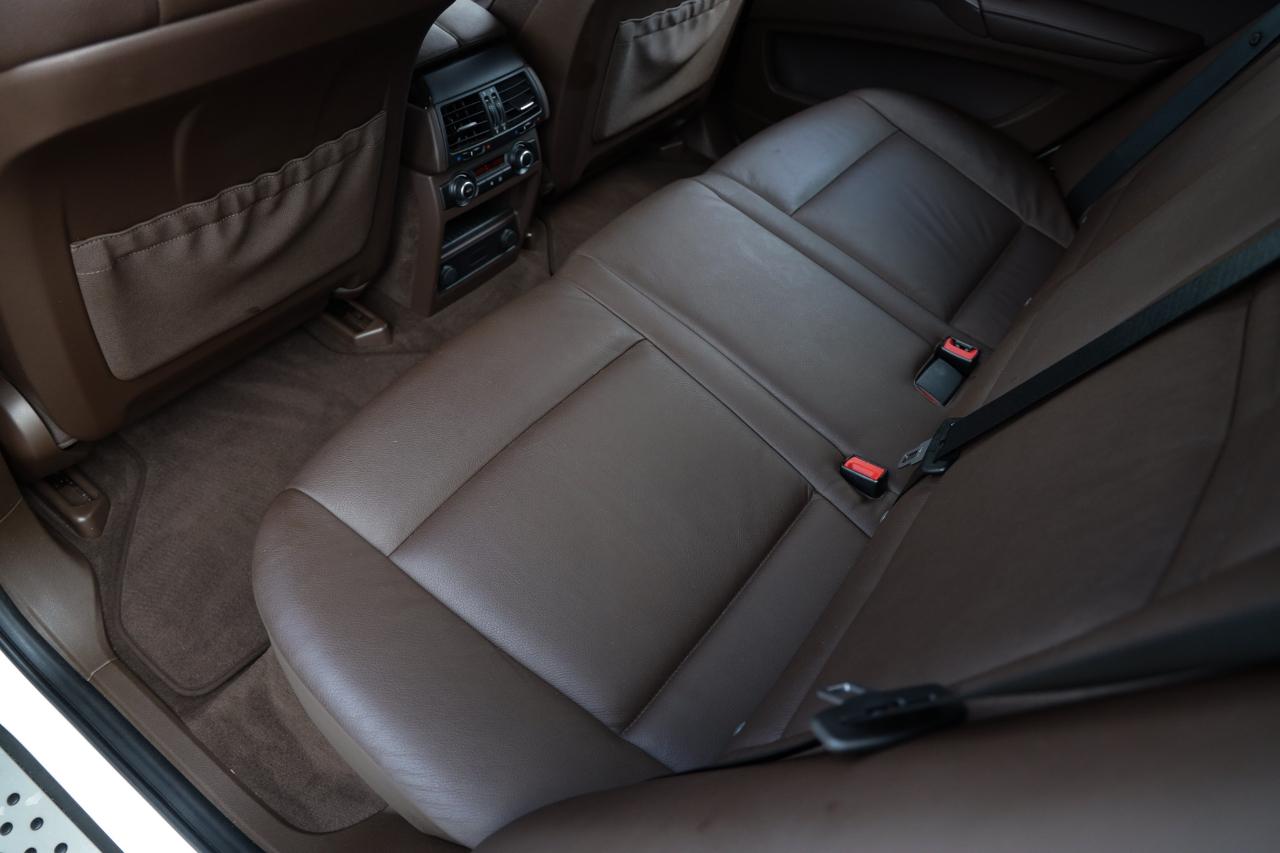 BMW X5  2013