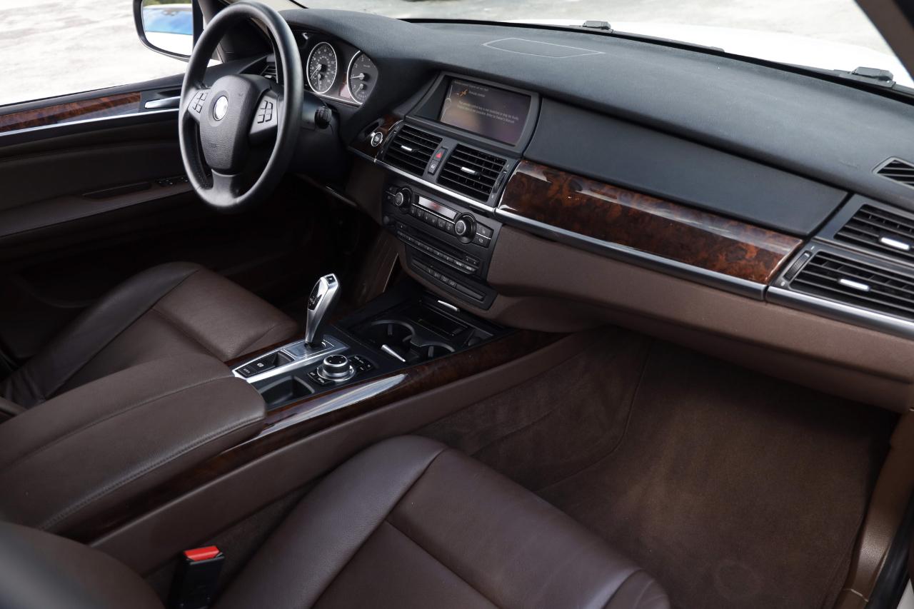 BMW X5  2013