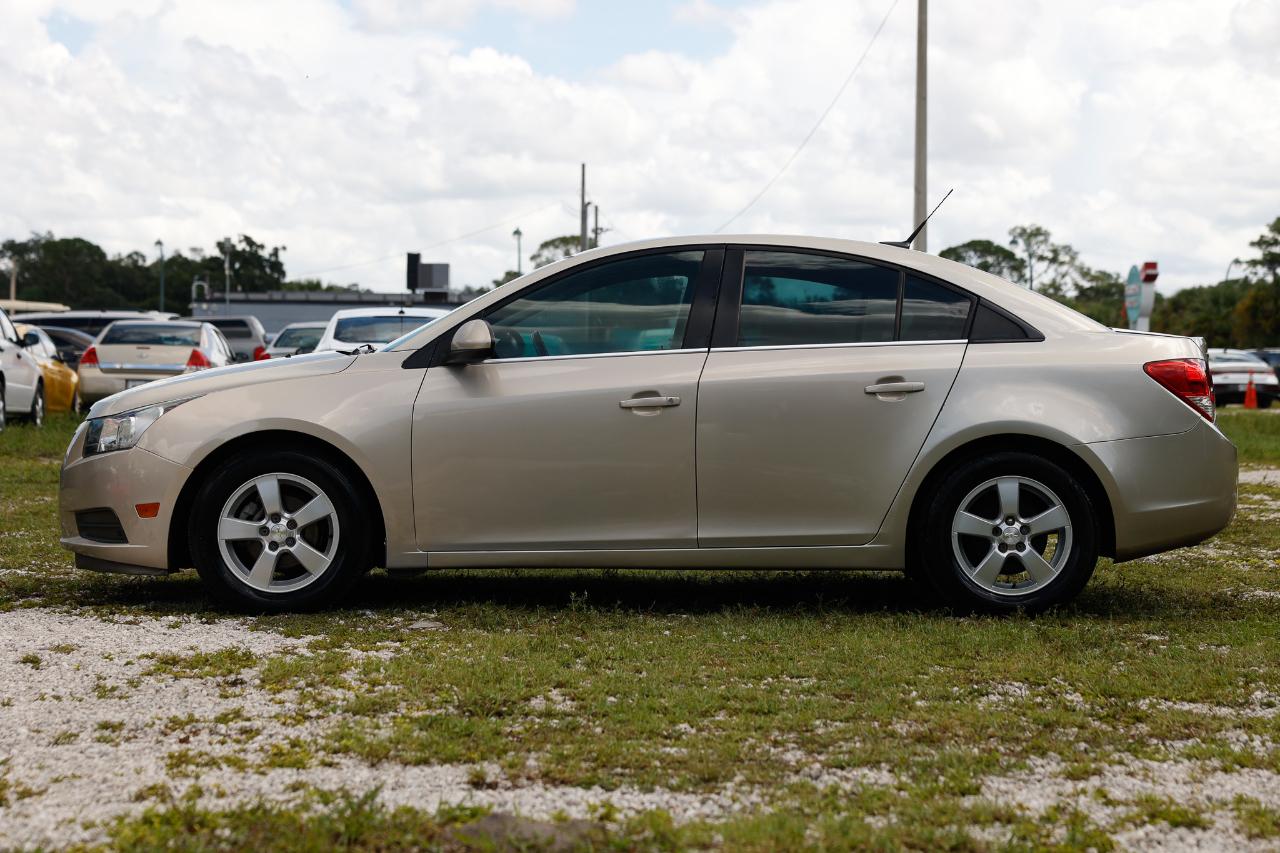 Chevrolet Cruze  2014