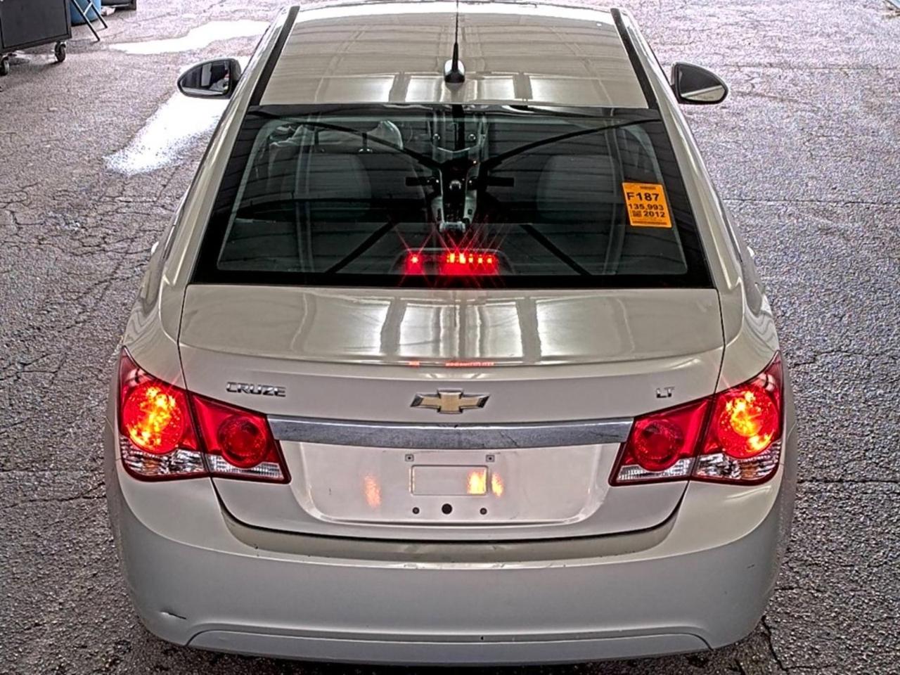 Chevrolet Cruze  2012