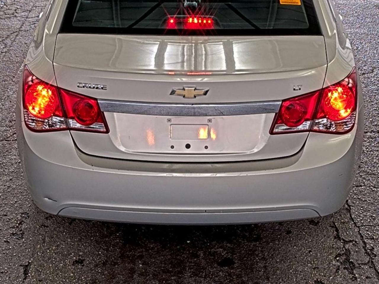 Chevrolet Cruze  2012