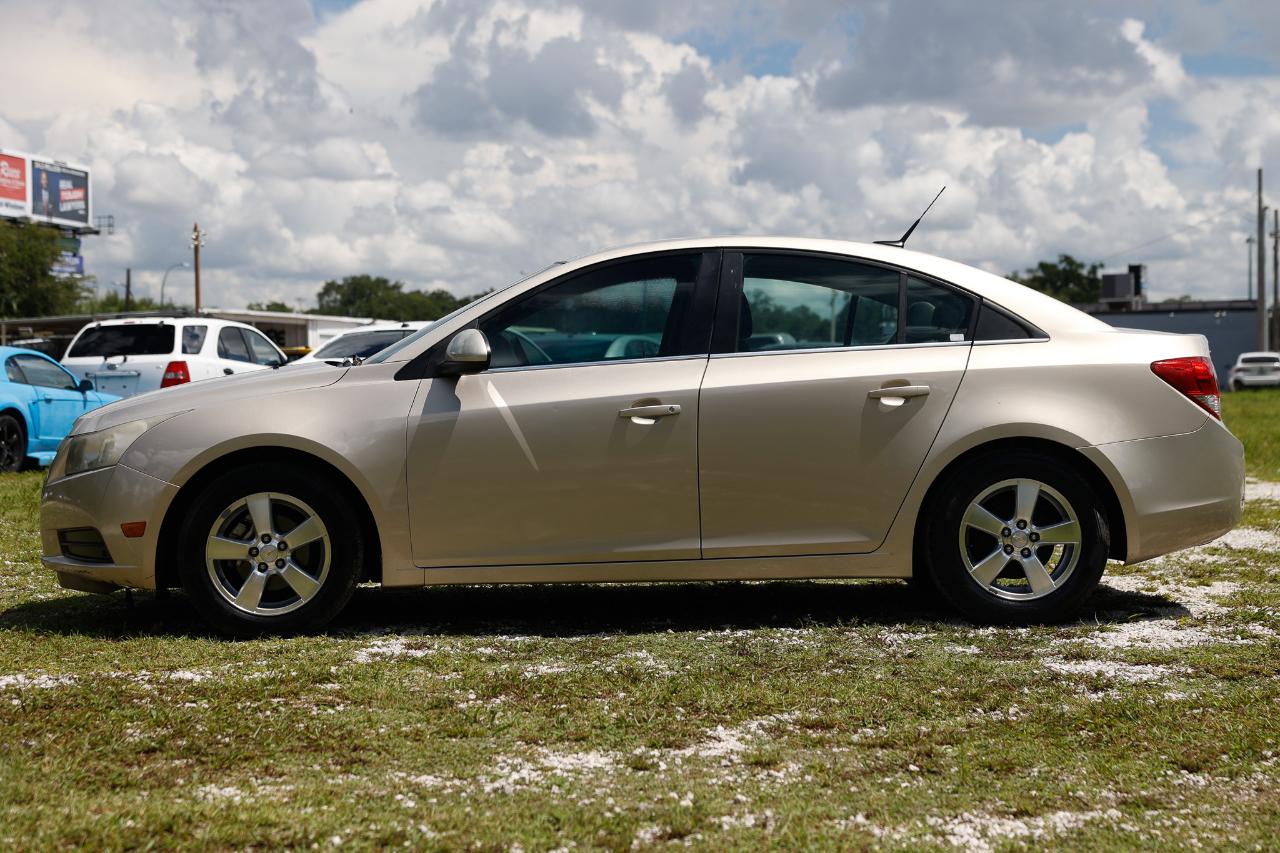 Chevrolet Cruze photo 3