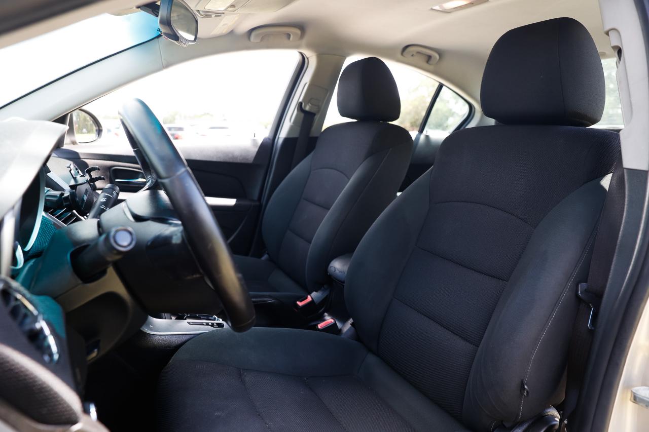 Chevrolet Cruze photo 6