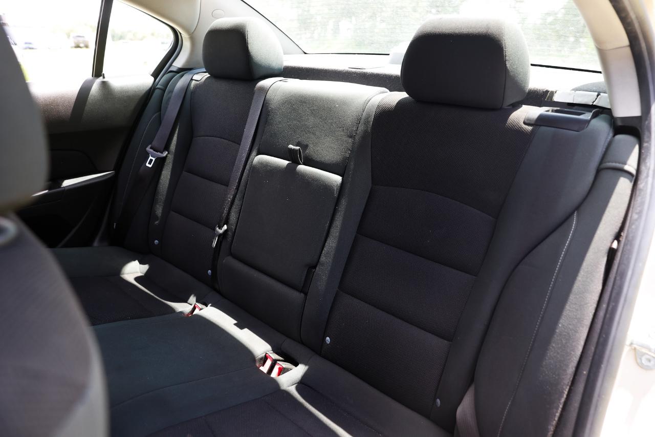 Chevrolet Cruze photo 10