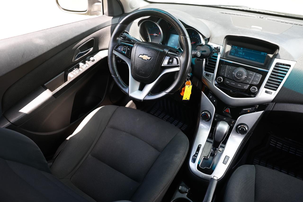 Chevrolet Cruze photo 21