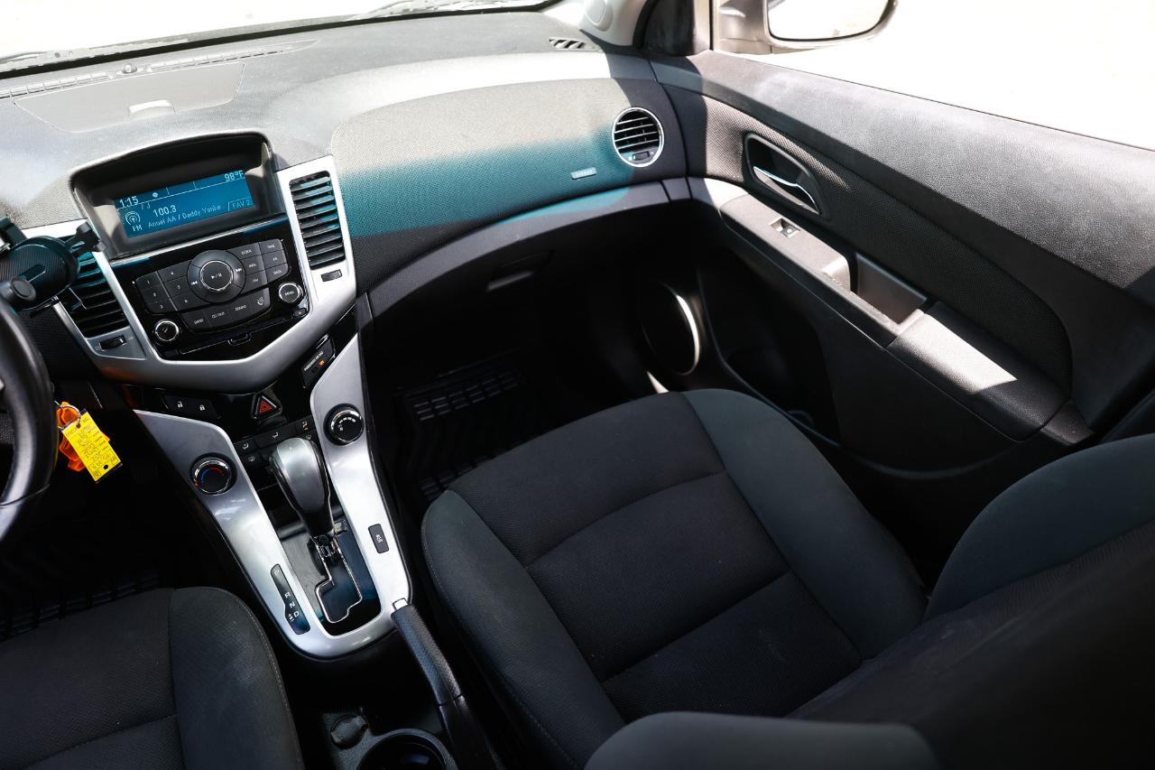 Chevrolet Cruze photo 22