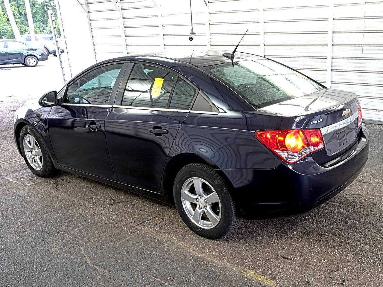 Chevrolet Cruze  2011