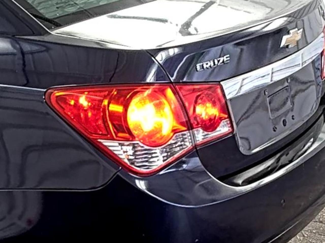 Chevrolet Cruze  2011