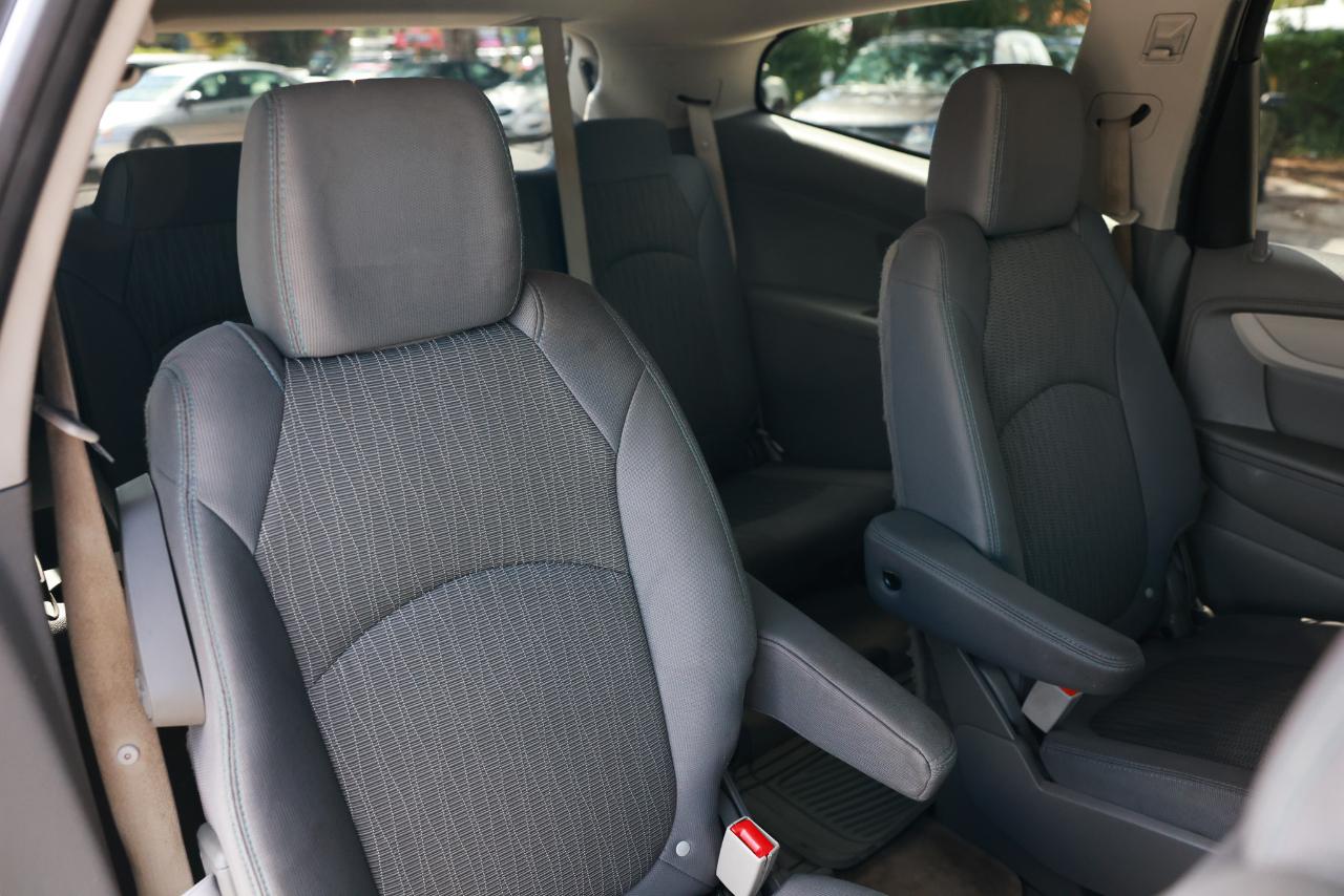 Chevrolet Traverse photo 14