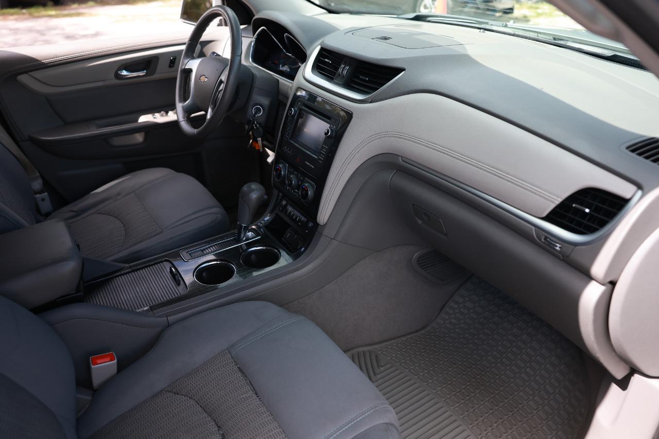 Chevrolet Traverse photo 18
