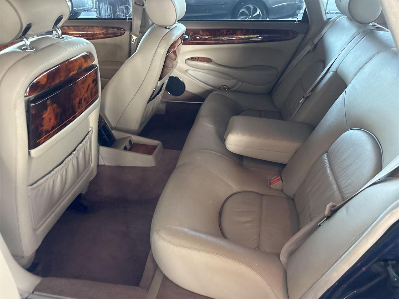 Jaguar XJ  2002