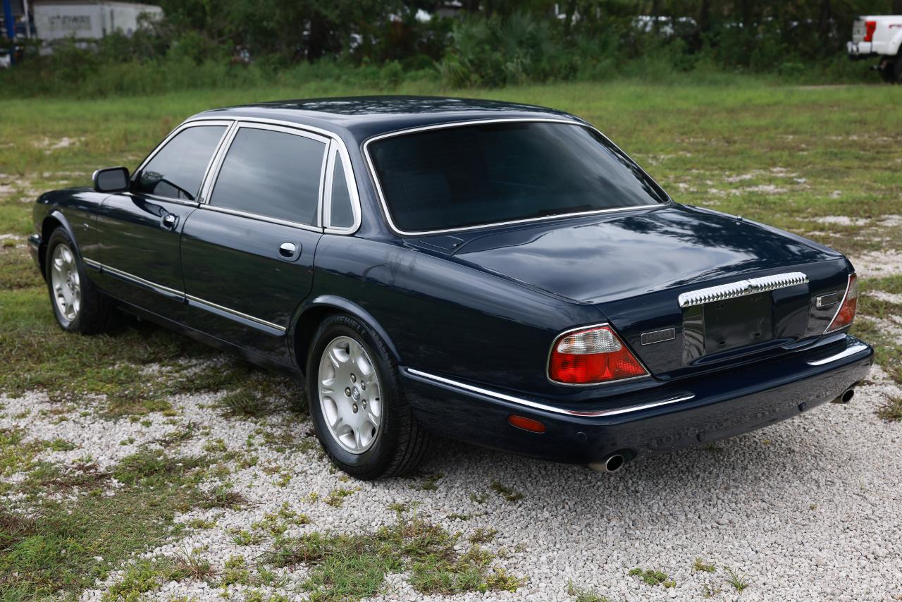 Jaguar XJ  2002