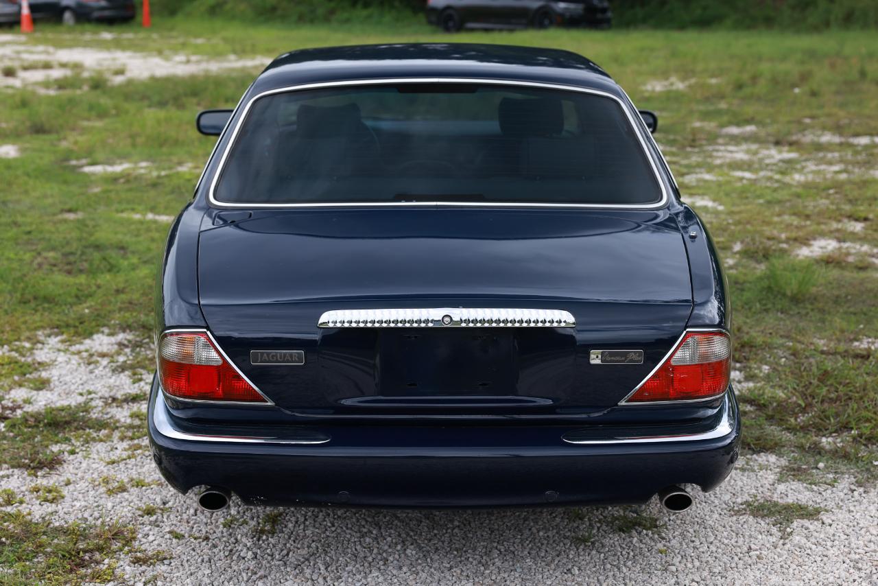 Jaguar XJ  2002
