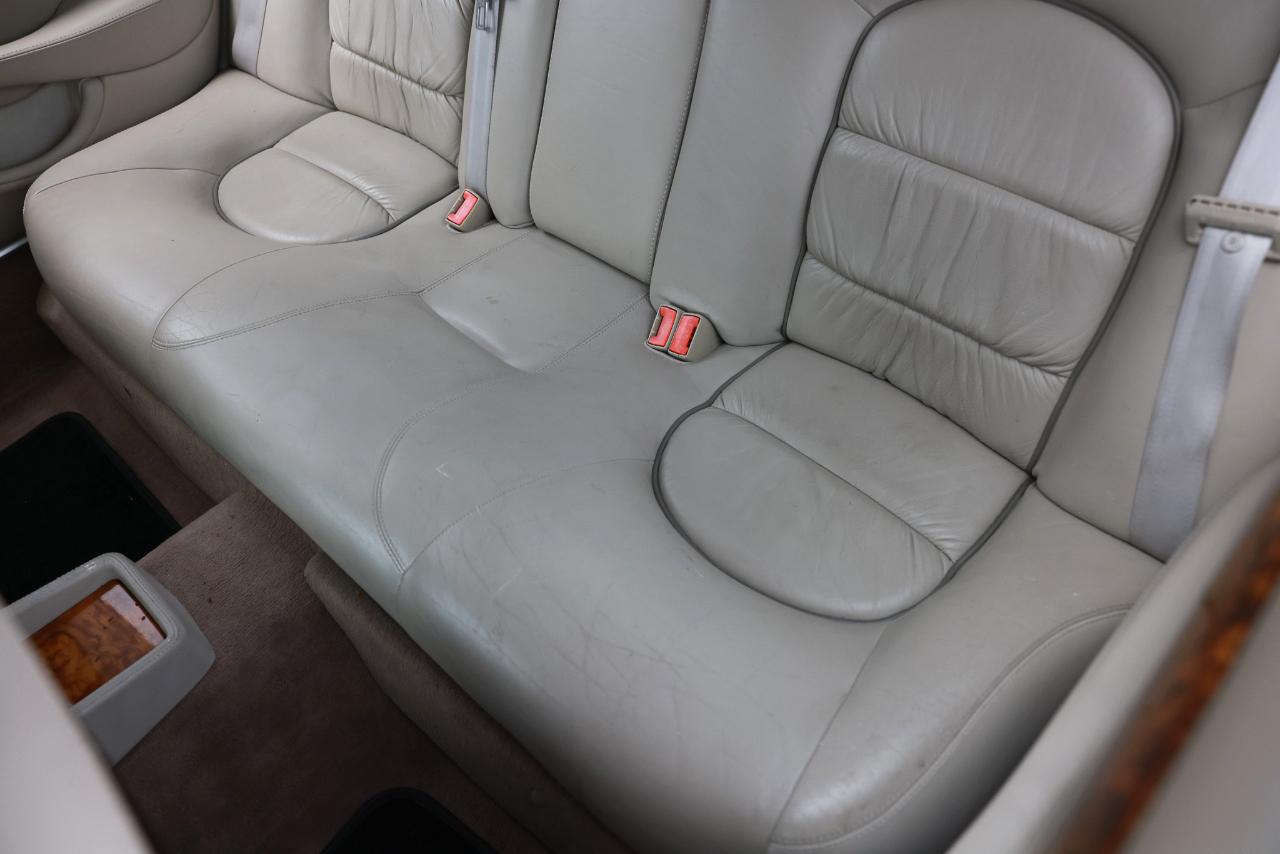 Jaguar XJ  2002