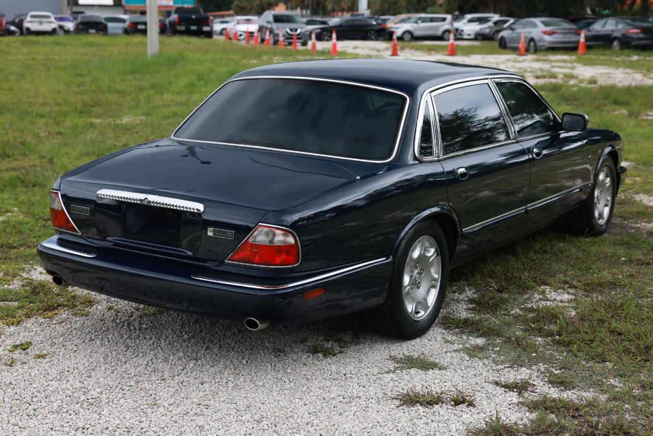 Jaguar XJ  2002