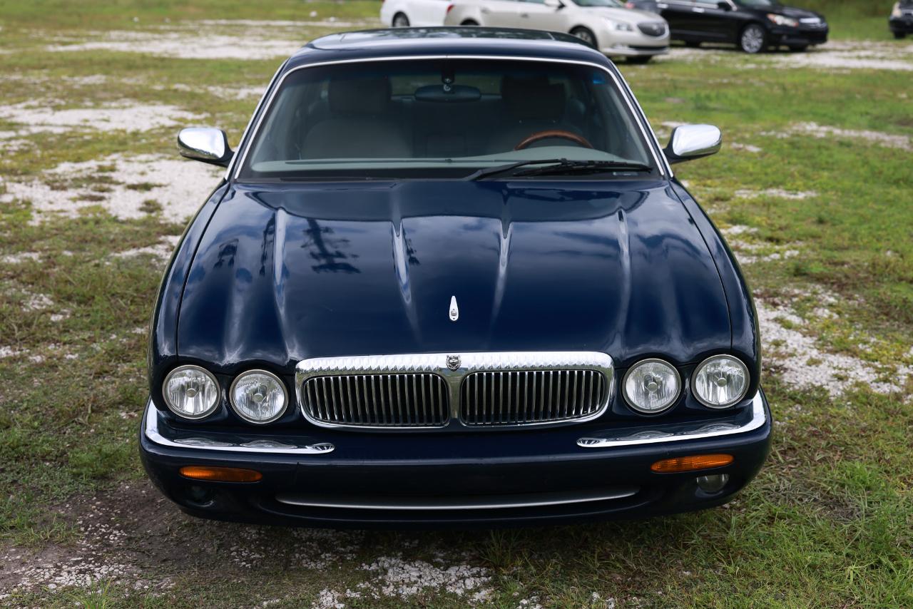 Jaguar XJ  2002