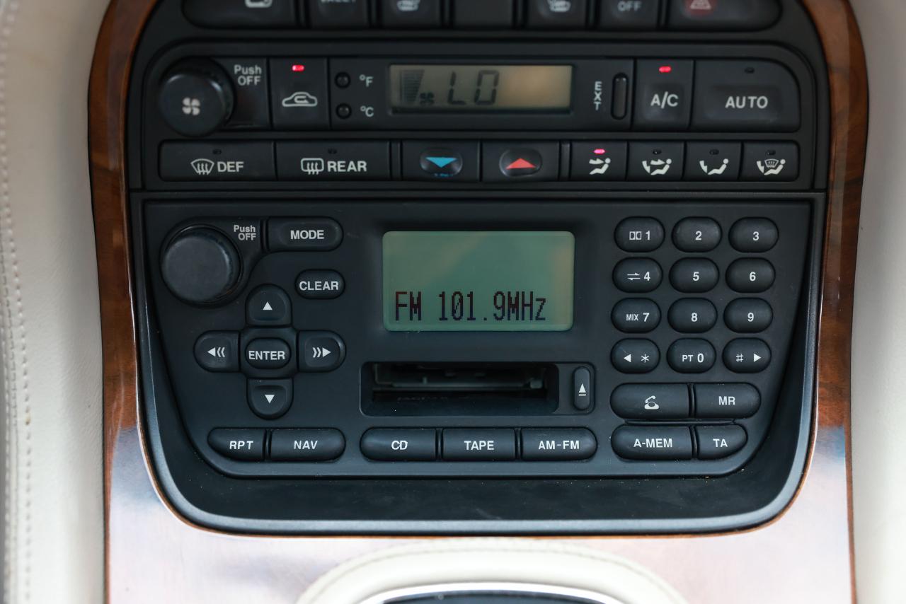 Jaguar XJ  2002