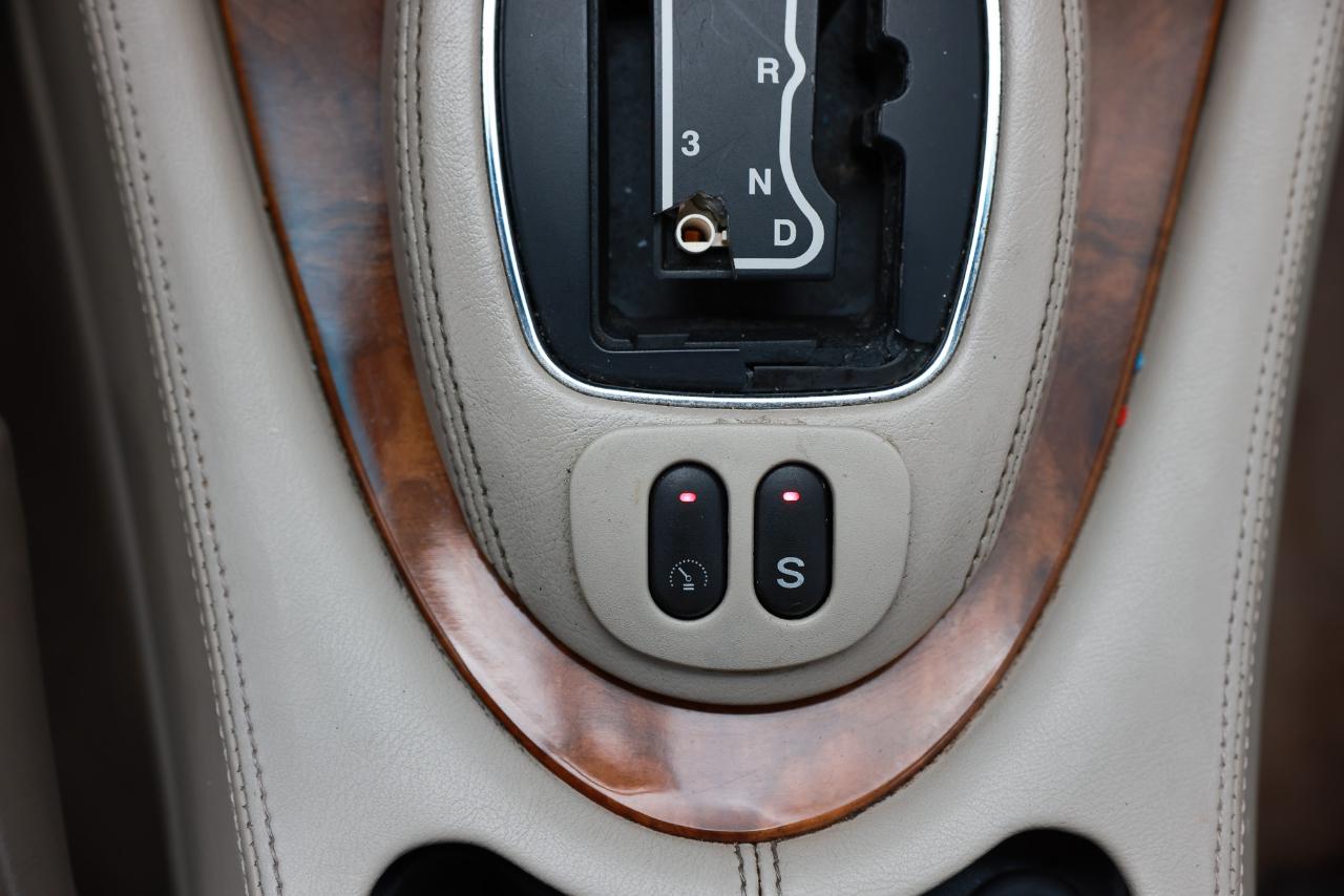 Jaguar XJ  2002