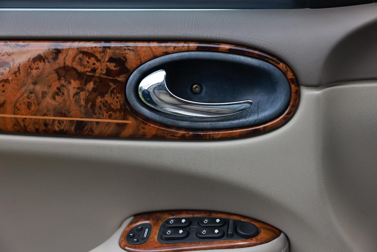 Jaguar XJ  2002
