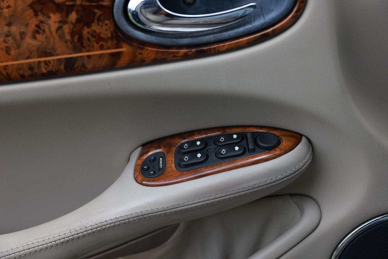 Jaguar XJ  2002