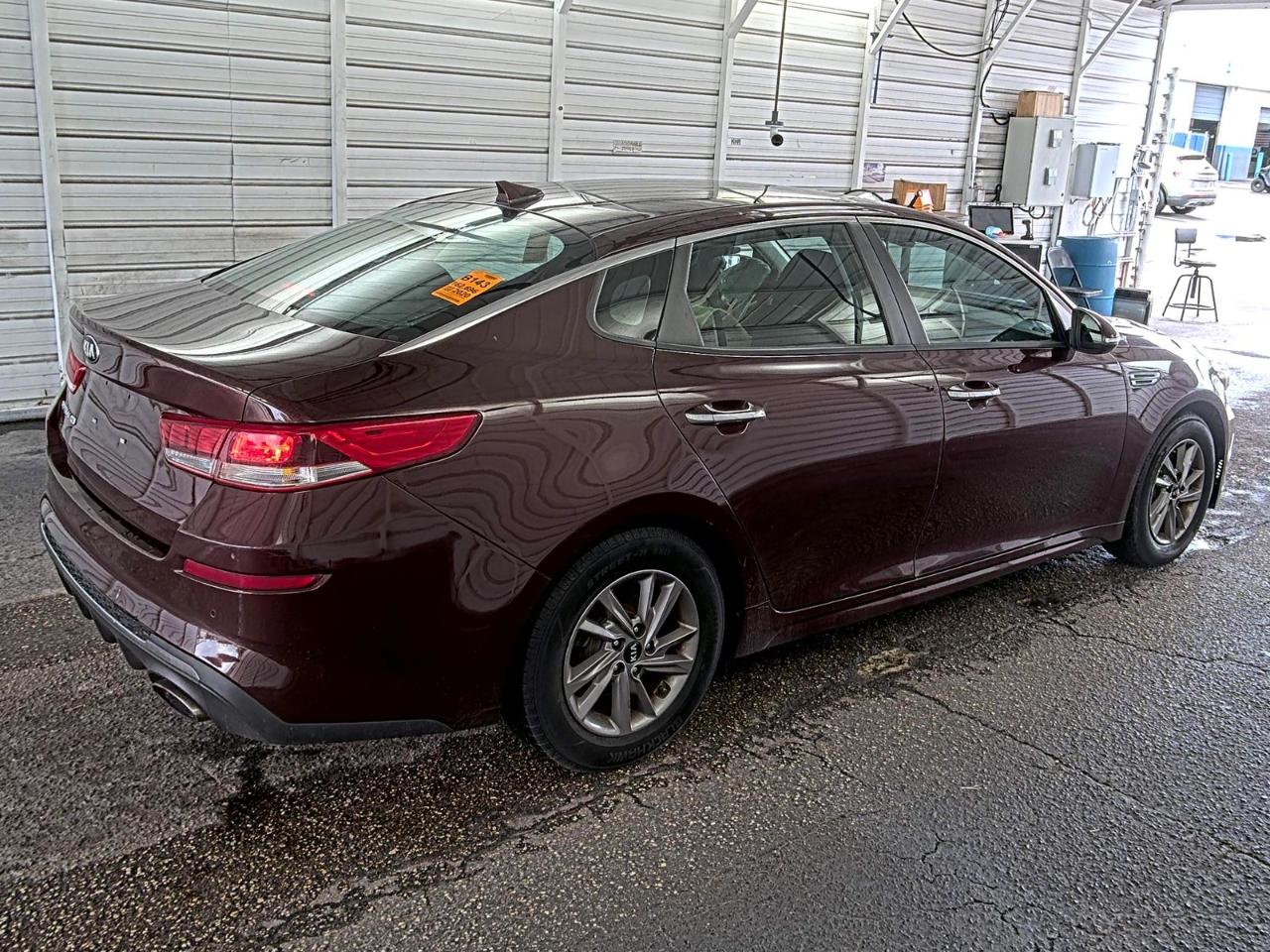 Kia Optima  2020