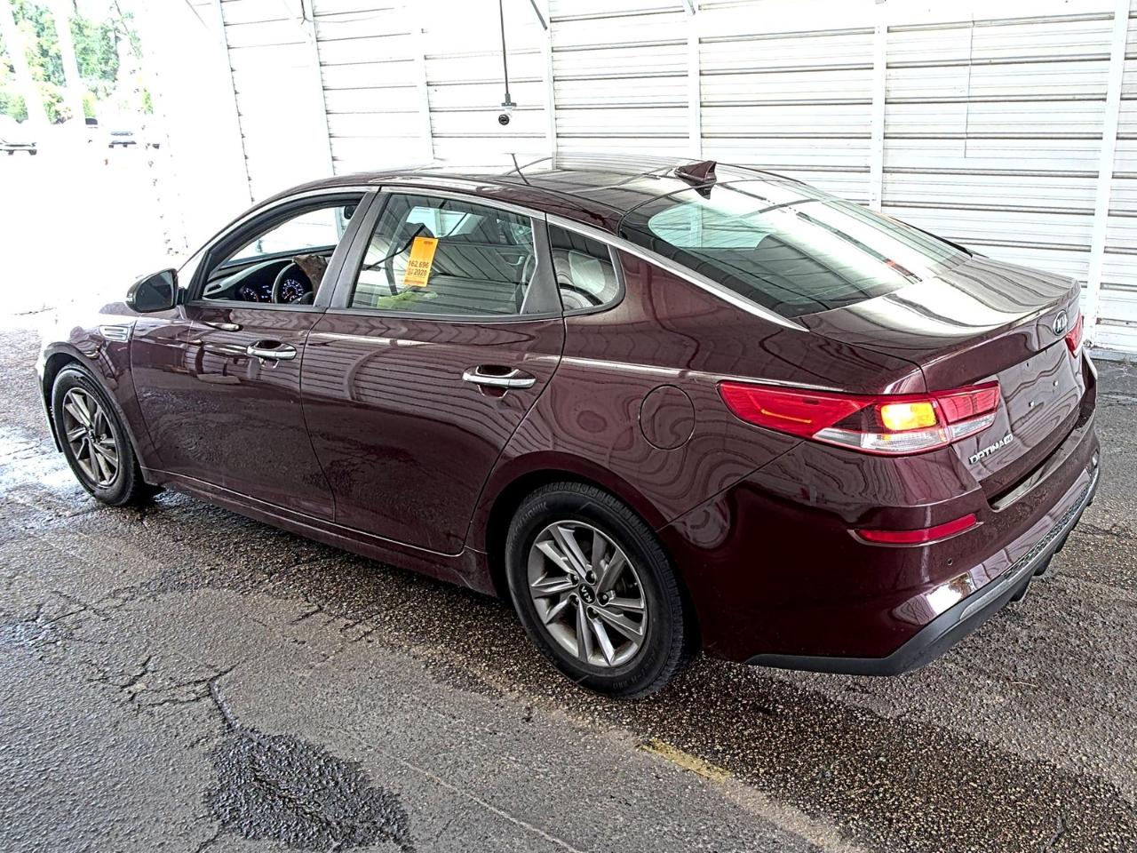 Kia Optima  2020