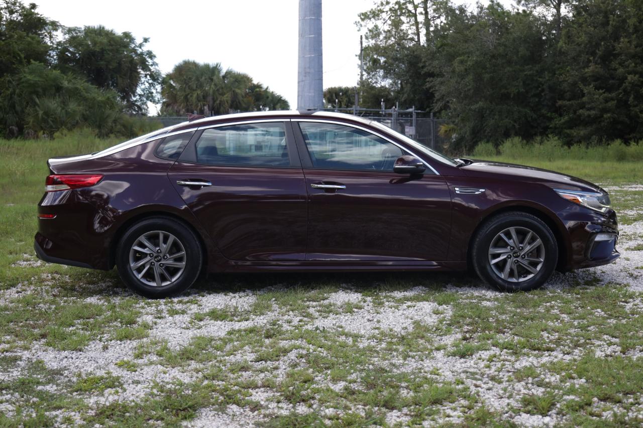 Kia Optima  2020