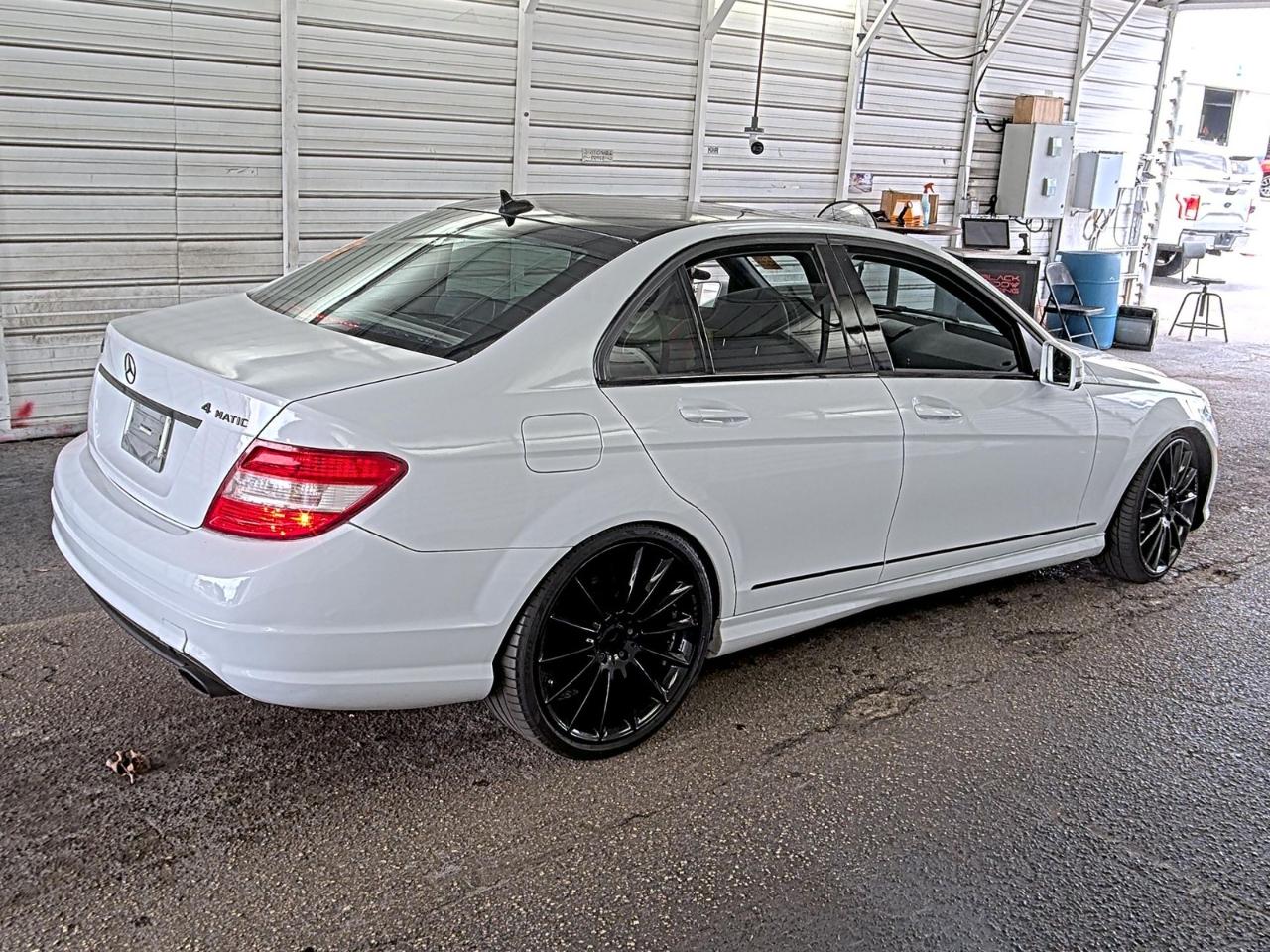 Mercedes-Benz C-Class  2010