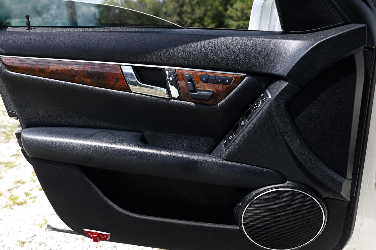 Mercedes-Benz C-Class  2010