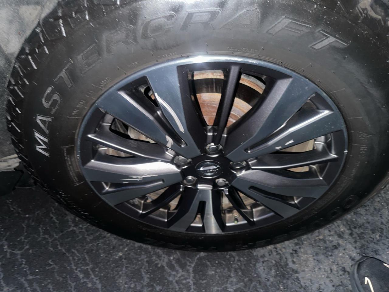 Nissan Pathfinder  2018