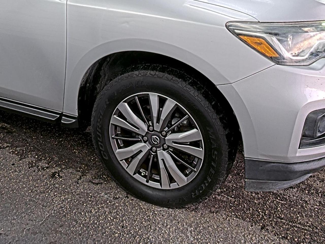 Nissan Pathfinder  2018