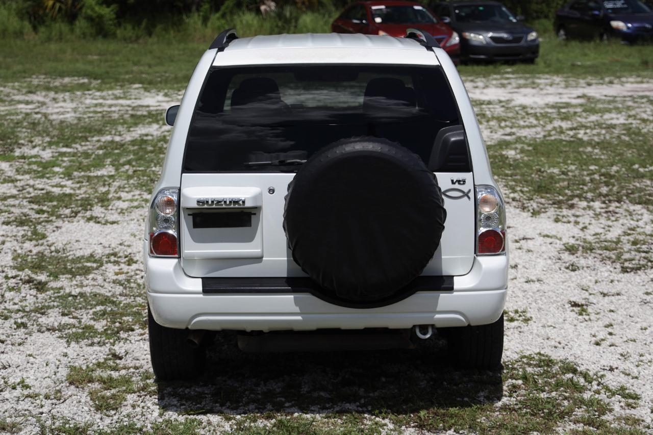 Suzuki XL-7  2004
