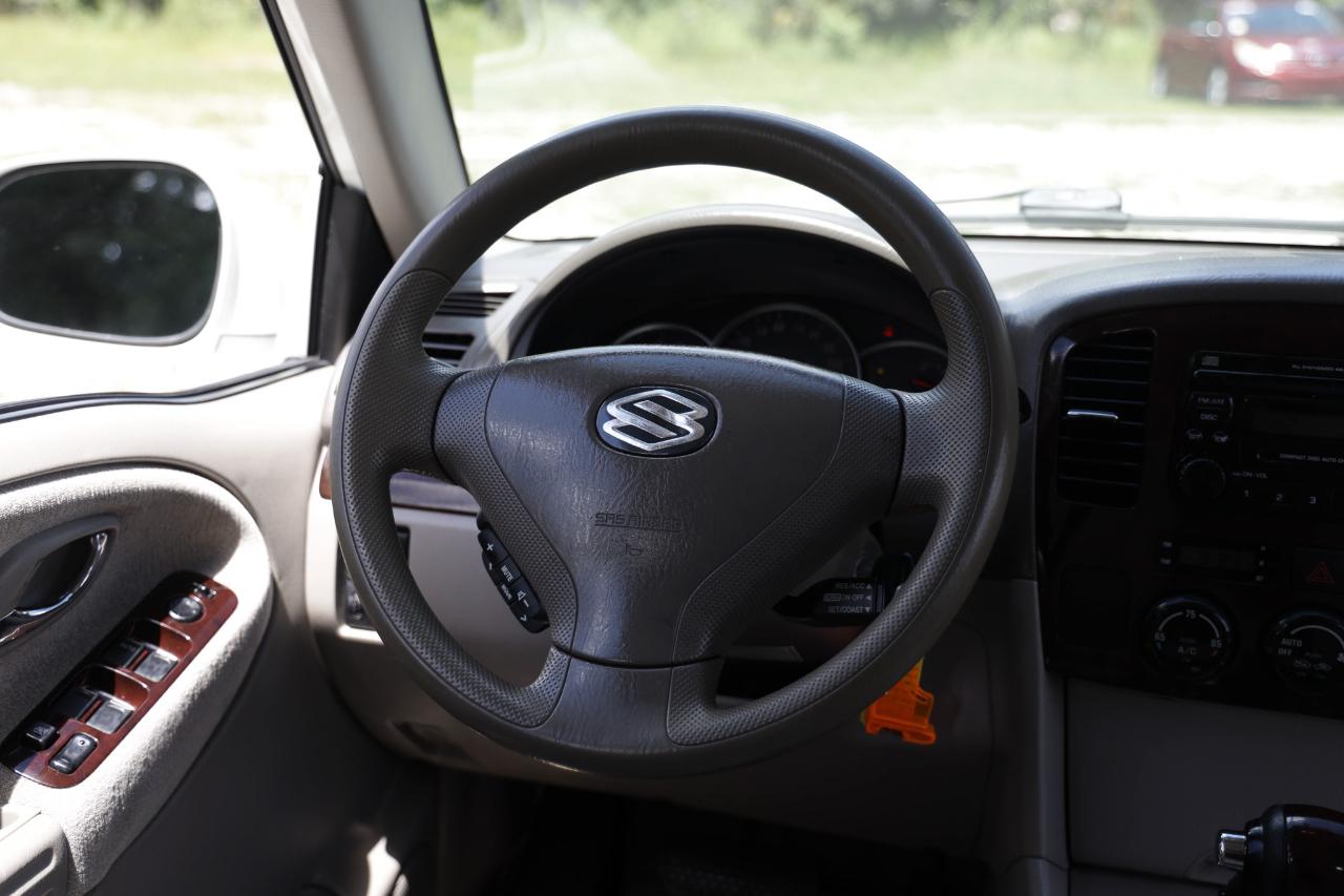 Suzuki XL-7  2004