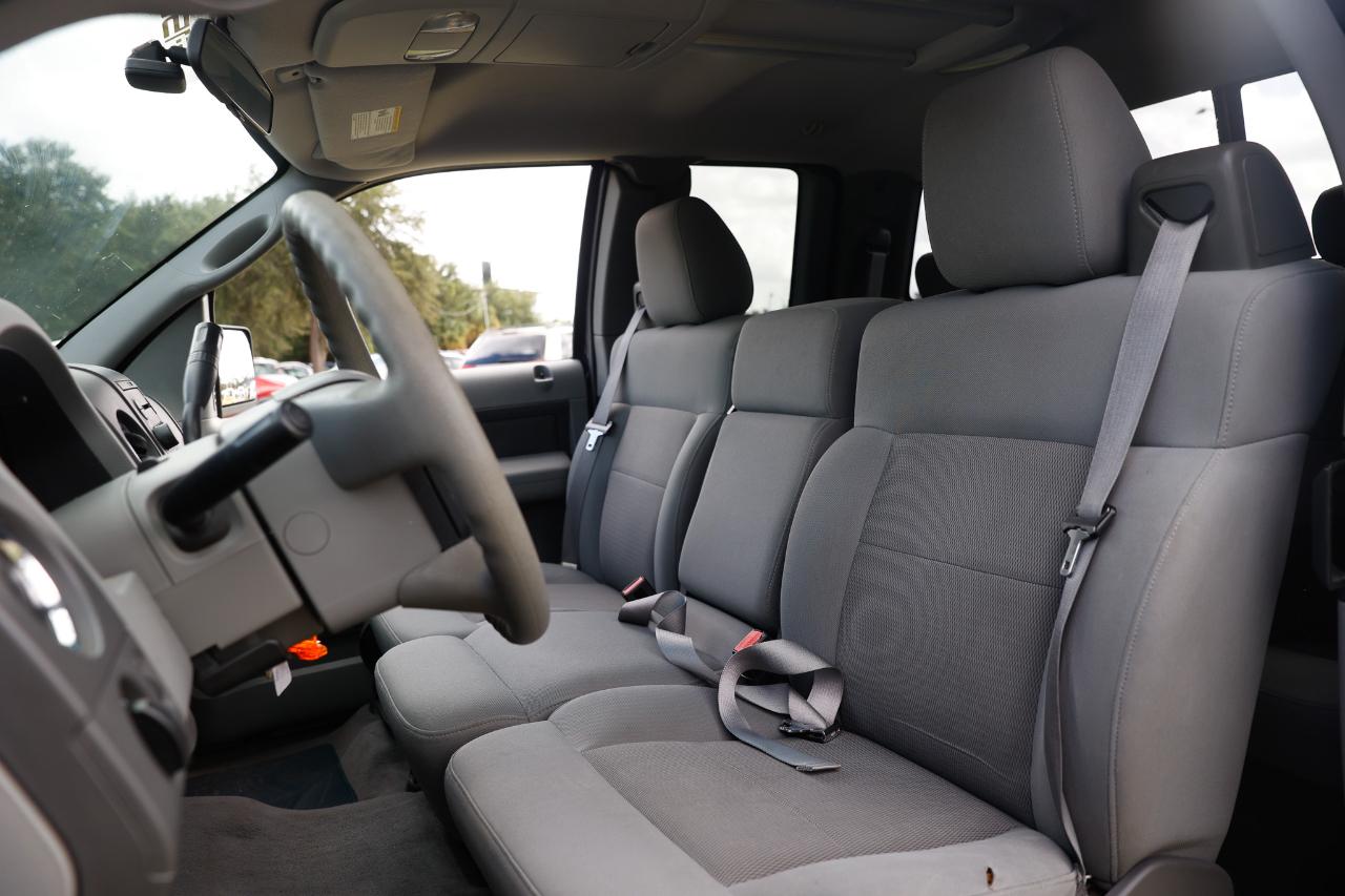 Ford F-150  2004